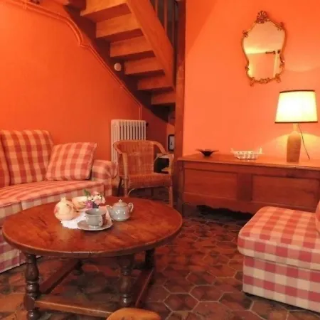 Feriehus House La Petite Maison 5 *