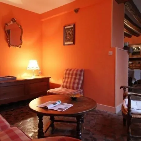 Feriehus House La Petite Maison 5 *